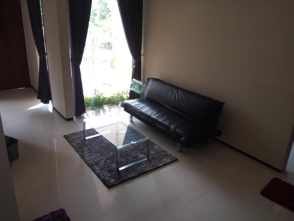 יוגיאקרטה Jaya Homestay מראה חיצוני תמונה