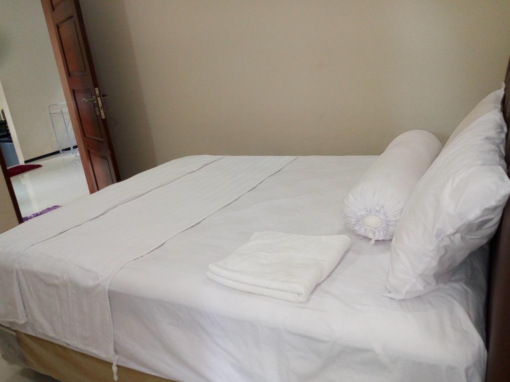 יוגיאקרטה Jaya Homestay מראה חיצוני תמונה